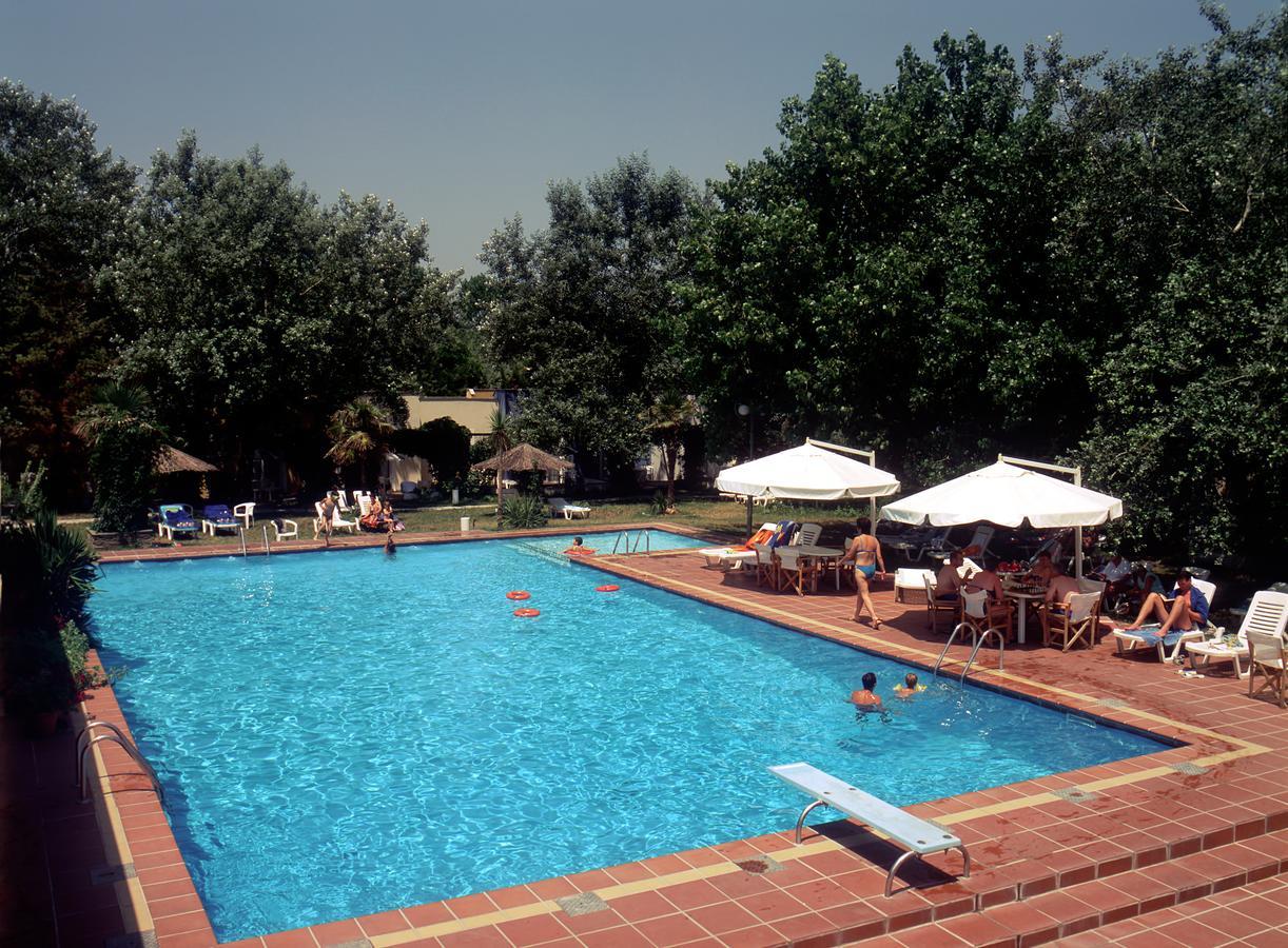 Отель Edem Holiday Club Катерини Экстерьер фото